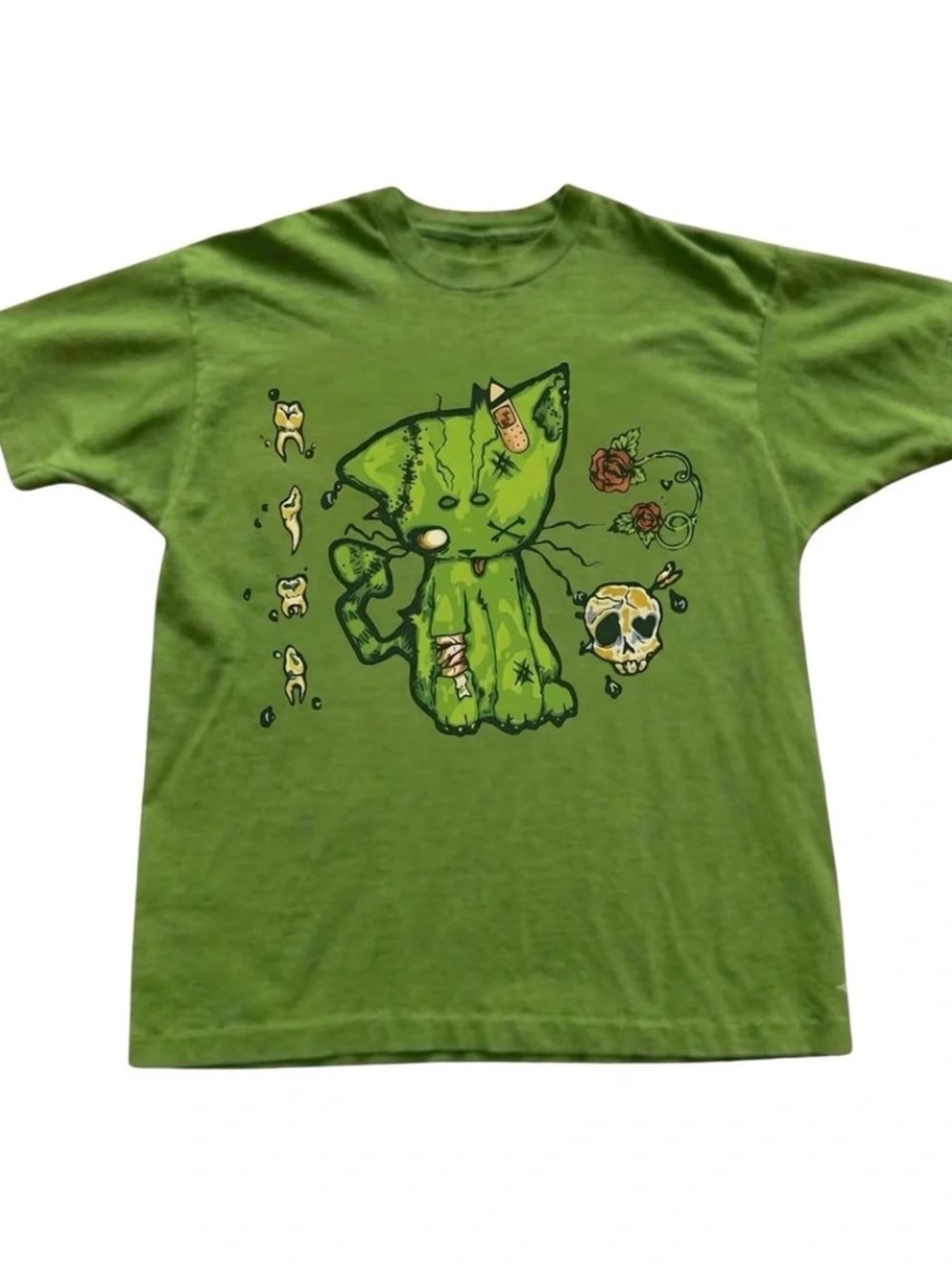 Gildan Green Zombie Cat Graphic Tee, Horror cat shirt